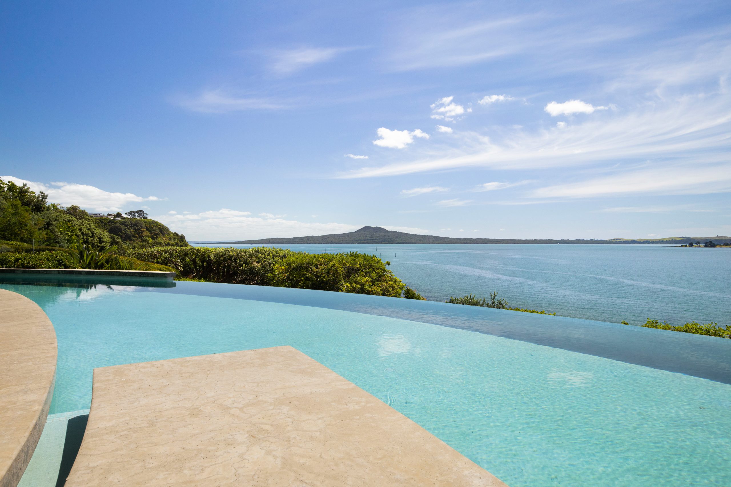 Waterline Arc overlooking Karaka Bay in Glendowie