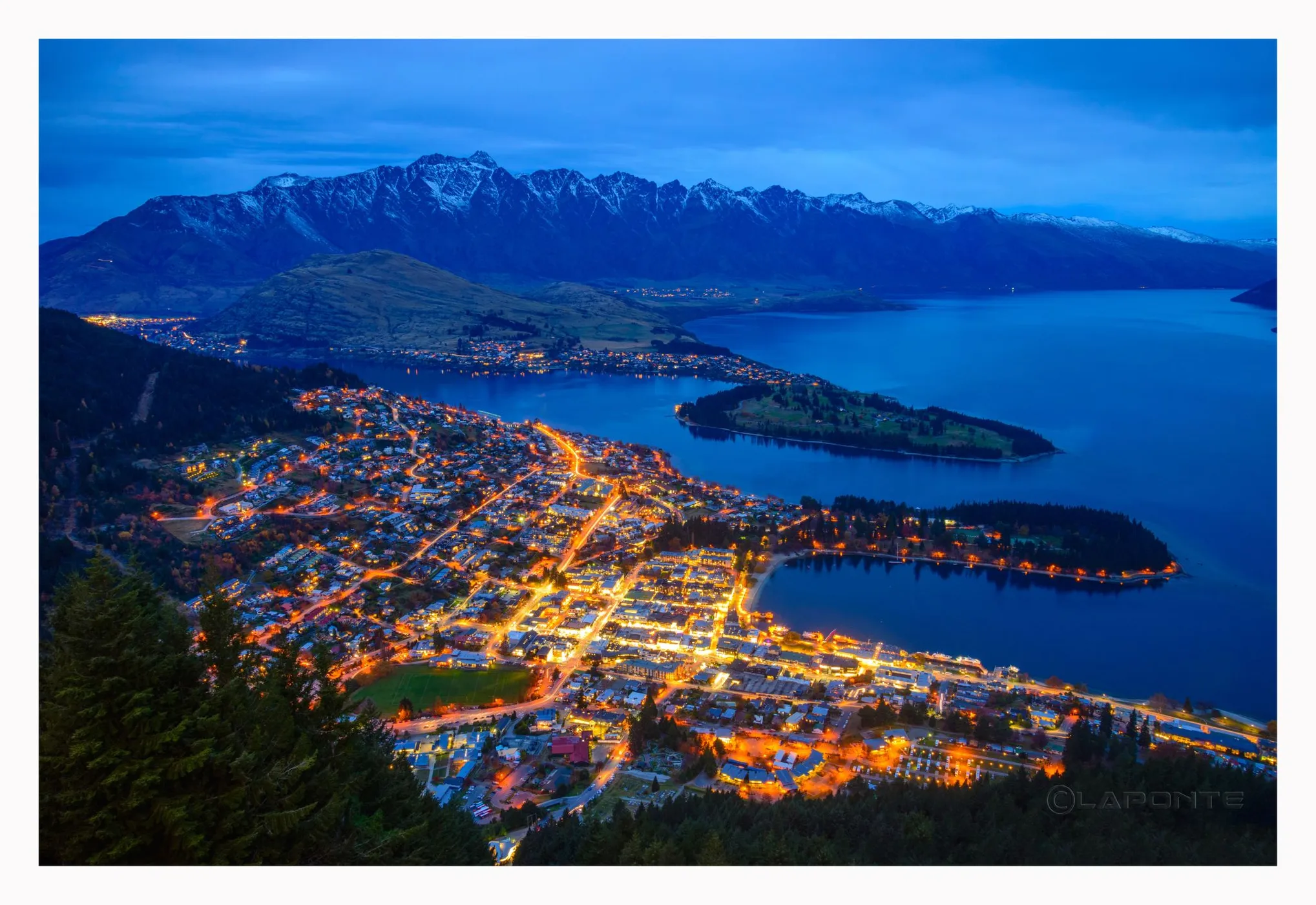 Queenstown and Lake Wakatipu viewed from Bob’s Peak